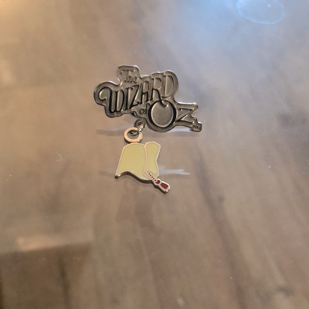 The Wizard of Oz Pin